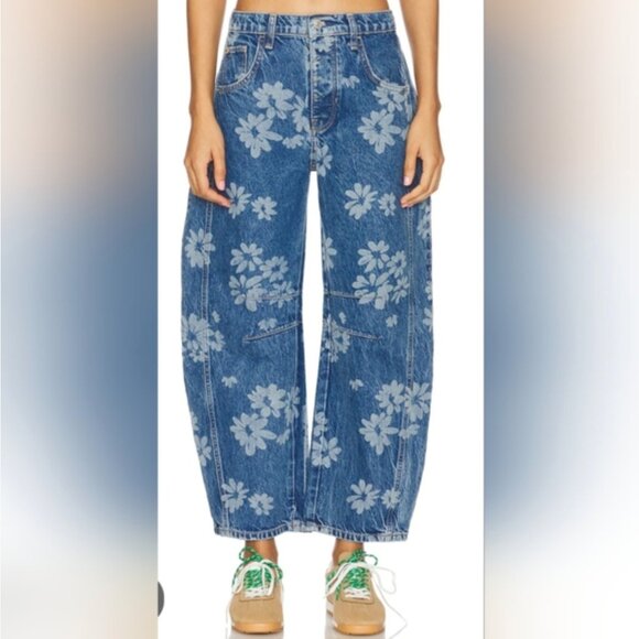 Free People Denim - Free People Good Luck Printed Barrel Jeans size 26
